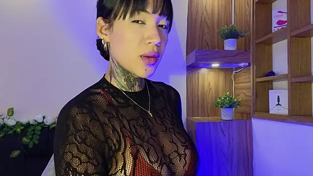 Snapshot of Mary_rabbit chatting on October 18, 1:01 pm Mary rabbit online show from October 18, 1:01 pm