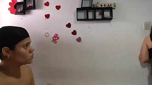 princesaslatinas online show from November 23, 2:50 pm