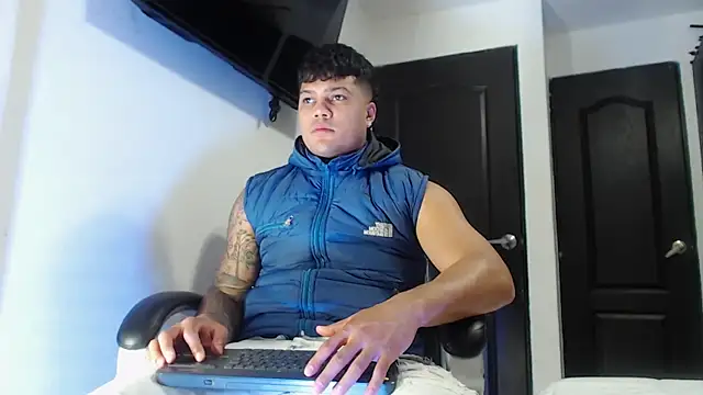 Boyhot 00 online show from October 19, 12:22 am