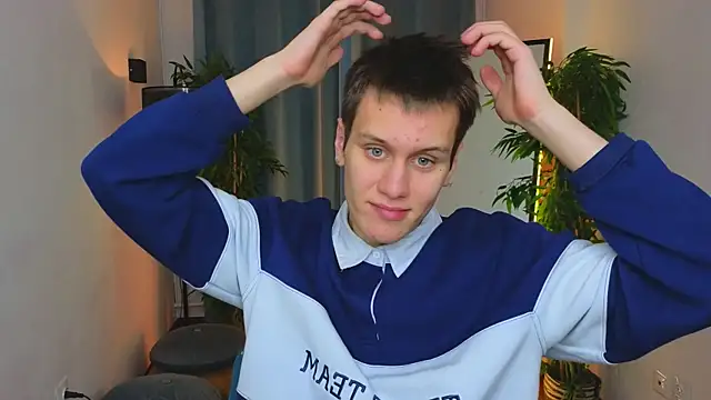 Snapshot of hun1er_steele chatting on October 12, 2:16 pm hun1er steele online show from October 12, 2:16 pm