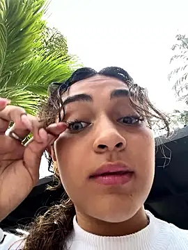 Snapshot of CelestSkyy chatting on December 16, 9:53 pm CelestSkyy online show from December 16, 9:53 pm