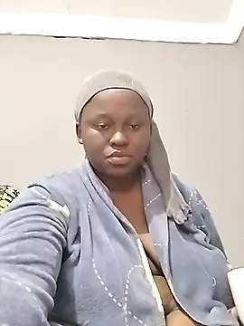 Snapshot of Doooollars chatting on November 19, 10:04 am Doooollars online show from November 19, 10:04 am