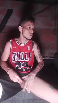 BenedettoMr69 online show from April 14, 11:33 pm