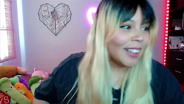 EllieMoonX online show from November 12, 7:46 pm