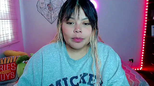 EllieMoonX online show from February 15, 9:33 pm