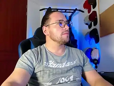 kurt xx online show from December 5, 1:42 pm