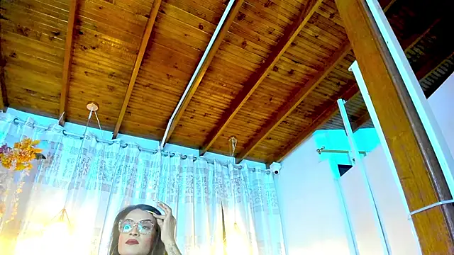 Snapshot of ZAMMIRA chatting on October 14, 3:51 am ZAMMIRA online show from October 14, 3:51 am