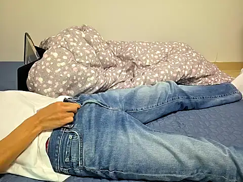 mileshake online show from October 26, 6:30 am