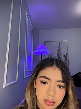 HoneyMollyX online show from October 19, 1:01 pm