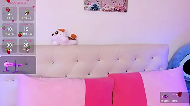 Nara Pink online show from April 22, 7:15 pm