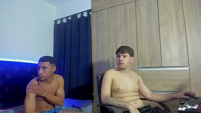 Snapshot of isaac_master77 chatting on November 13, 3:38 am isaac master77 online show from November 13, 3:38 am