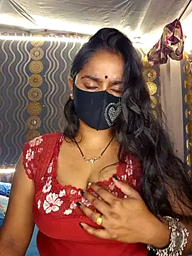 Snapshot of Sweet-Maddlina chatting on November 1, 2:35 am Sweet-Maddlina online show from November 1, 2:35 am