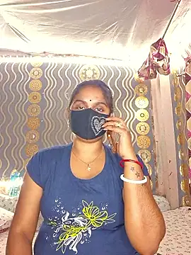 Snapshot of Sweet-Maddlina chatting on November 11, 6:02 am Sweet-Maddlina online show from November 11, 6:02 am