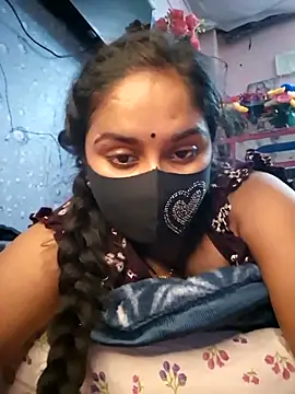 Snapshot of Sweet-Maddlina chatting on December 5, 5:38 am Sweet-Maddlina online show from December 5, 5:38 am