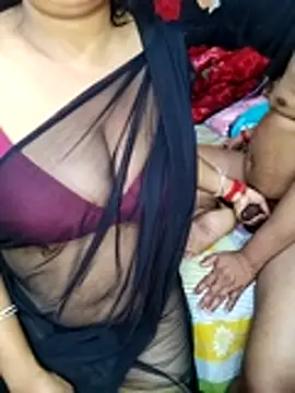 Snapshot of modhu82 chatting on December 18, 6:58 pm modhu82 online show from December 18, 6:58 pm