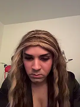 Snapshot of luziaaa92 chatting on October 17, 7:33 am luziaaa92 online show from October 17, 7:33 am
