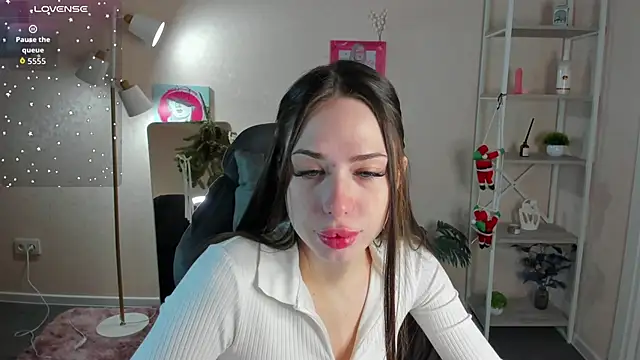 Lana Stones online show from January 19, 12:25 am