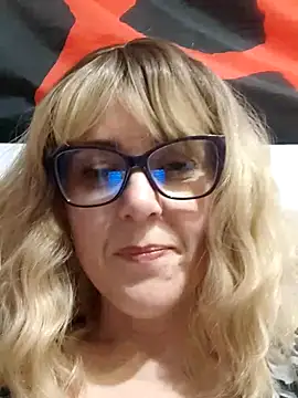 Amelialove42 online show from March 7, 9:01 pm