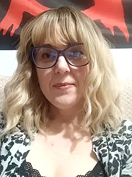 Amelialove42 online show from March 14, 8:58 pm