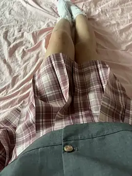 Snapshot of Stella-2 chatting on October 11, 8:02 am Stella-2 online show from October 11, 8:02 am