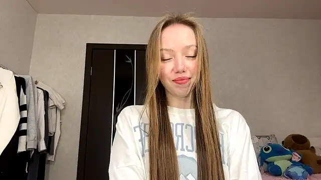 AntoniaMoravick online show from November 20, 7:13 pm