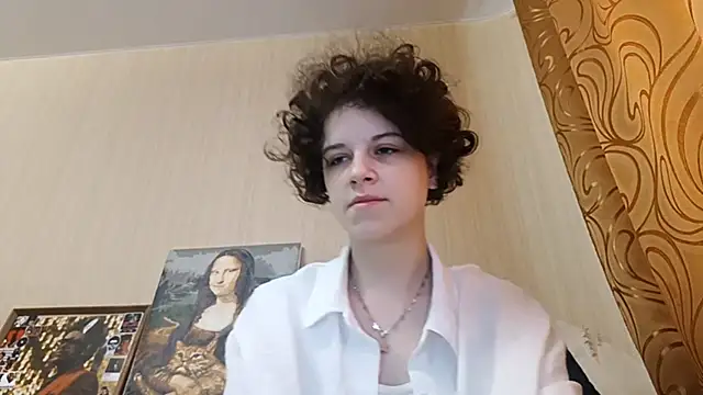 JesseniaHanney online show from October 20, 8:04 am