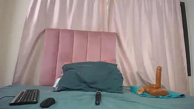 Kelly-001 online show from April 20, 8:17 am