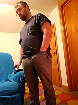 dakotafail92 online show from December 14, 9:58 am