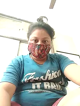 Snapshot of rachel-cobra123 chatting on October 18, 9:54 am rachel-cobra123 online show from October 18, 9:54 am