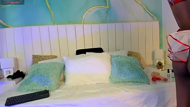 Snapshot of sexynoahxxx chatting on October 26, 12:55 pm sexynoahxxx online show from October 26, 12:55 pm