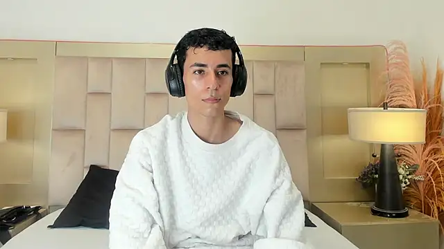 Zahir Ashar online show from March 17, 11:41 pm