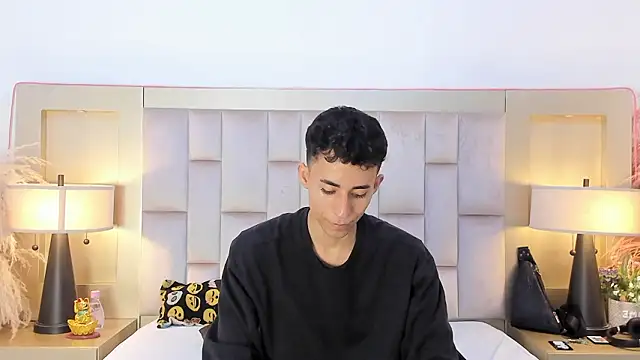 Zahir Ashar online show from March 26, 11:43 pm