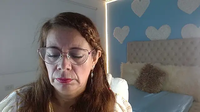 channelsmith 55 online show from April 18, 1:48 pm