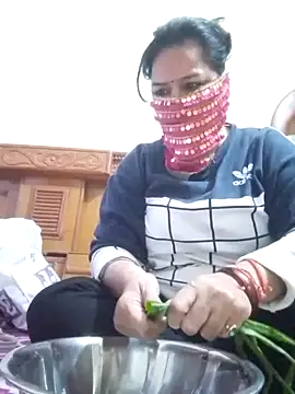 Snapshot of Honey-26 chatting on November 16, 2:22 pm Honey-26 online show from November 16, 2:22 pm