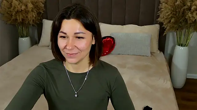 Snapshot of EdenSolis chatting on November 22, 9:08 am EdenSolis online show from November 22, 9:08 am