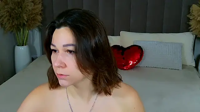 EdenSolis online show from January 14, 9:04 am