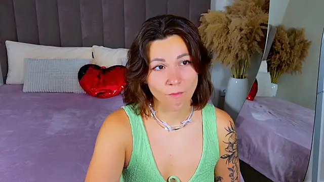 EdenSolis online show from July 27, 9:49 am