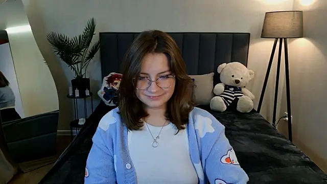 Snapshot of Briarx chatting on November 21, 10:52 pm Briarx online show from November 21, 10:52 pm