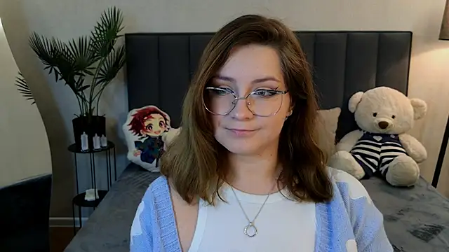 Snapshot of Briarx chatting on December 3, 10:19 pm Briarx online show from December 3, 10:19 pm