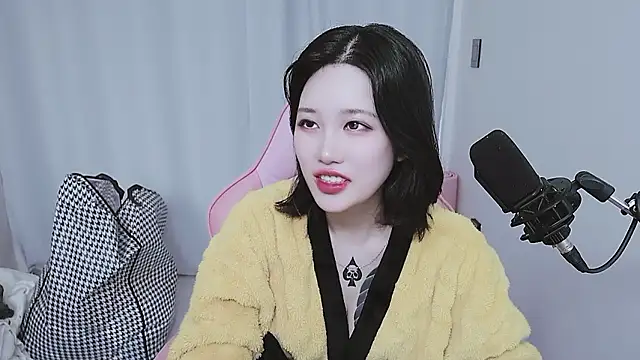 MISA 02 online show from March 25, 11:55 pm