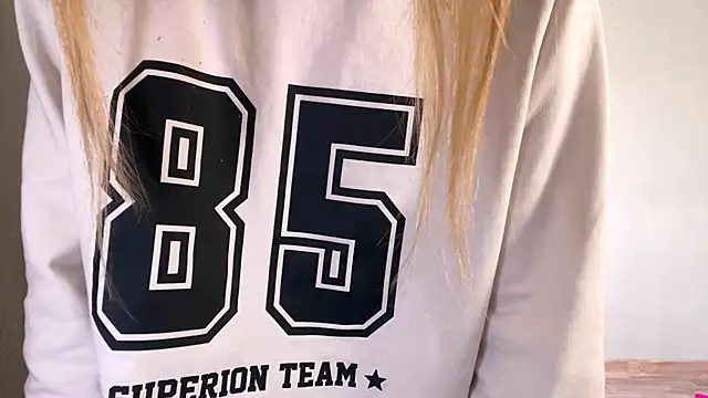 Snapshot of _petaI chatting on December 4, 6:12 am petaI online show from December 4, 6:12 am