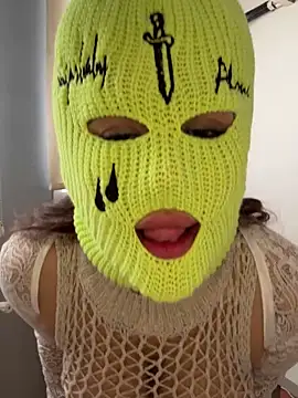 Snapshot of perscouple chatting on October 22, 9:31 am perscouple online show from October 22, 9:31 am