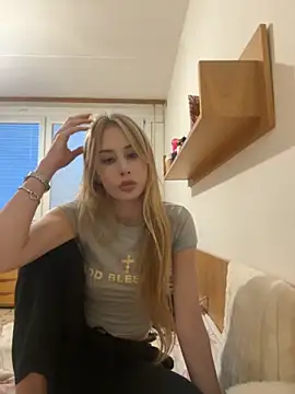 JudithCarly online show from November 2, 3:47 pm