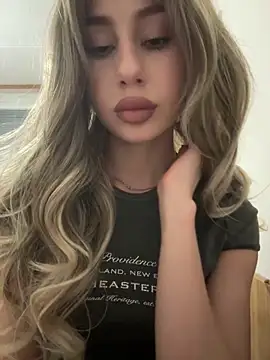 JudithCarly online show from May 15, 9:44 pm