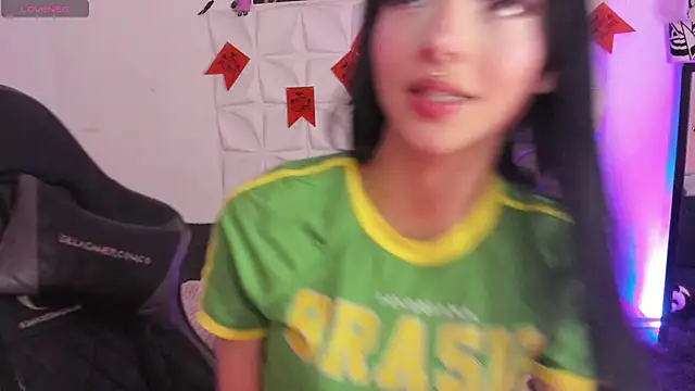 Snapshot of Barbieteeen chatting on November 4, 4:33 am Barbieteeen online show from November 4, 4:33 am