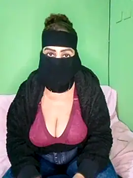 Snapshot of Prinsisa_sara chatting on November 18, 3:27 pm Prinsisa sara online show from November 18, 3:27 pm