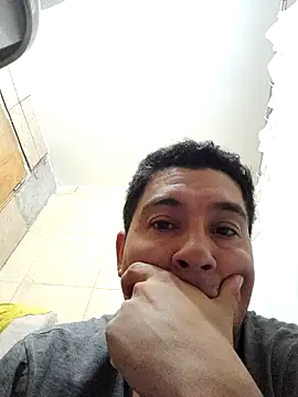 Ezeaxl online show from April 21, 10:23 pm