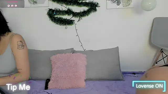 Snapshot of Nina_keller_ chatting on November 30, 1:26 pm Nina keller online show from November 30, 1:26 pm