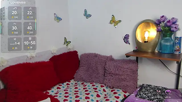 alix kitty online show from July 18, 9:29 pm