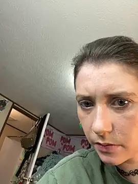 Snapshot of Mustbethemoney1234 chatting on November 20, 5:01 pm Mustbethemoney1234 online show from November 20, 5:01 pm